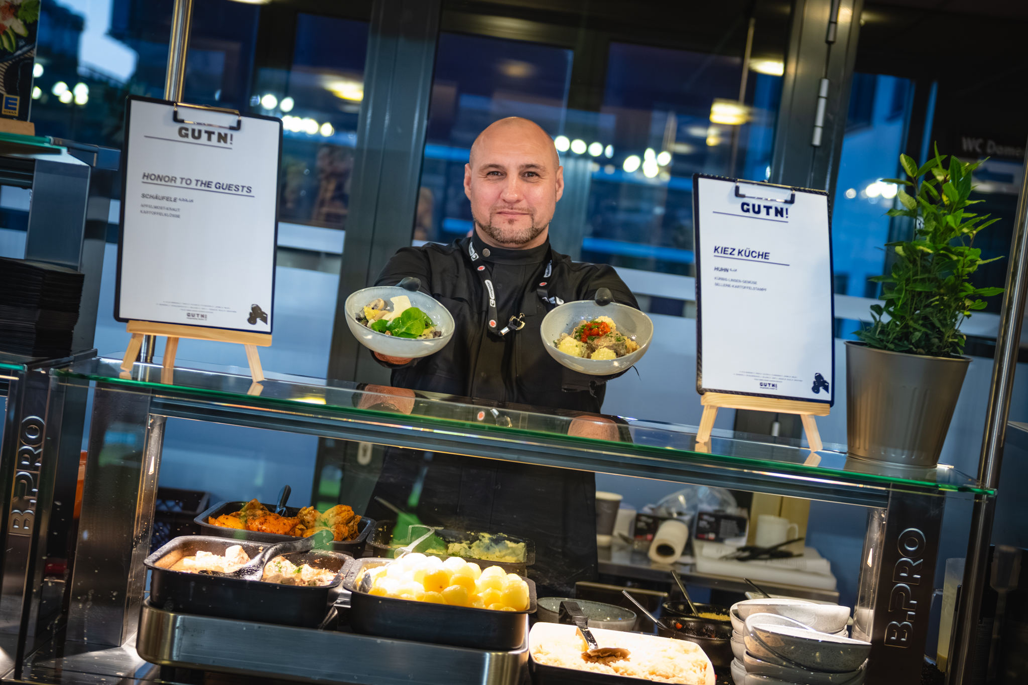 VIP- & Hospitality Catering in den beiden VIP Sälen und allen Logenbereiche im Millerntorstadion vom FC St.Pauli.